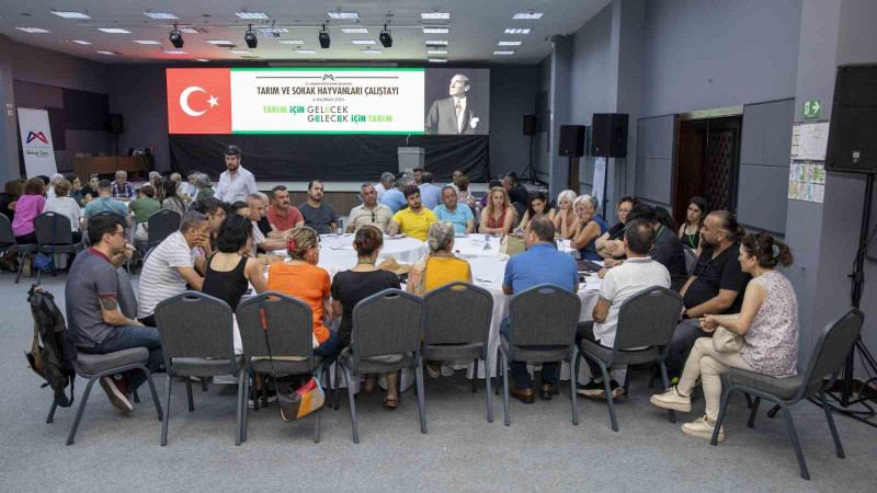 Mersin’de ’Tarım ve Sokak Hayvanları Çalıştayı’ düzenlendi