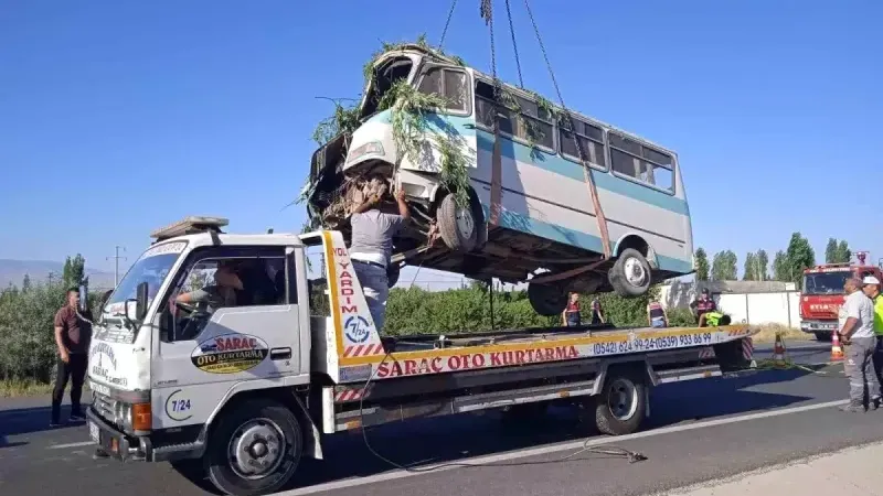 Trafik Kazasında 8 Kişinin Ölümüne Sebep Olan Şoföre 16 Yıl 1 Ay Ceza
