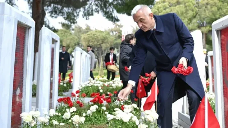 Çanakkale destanı 111 yıl sonra aynı ruhla anıldı!