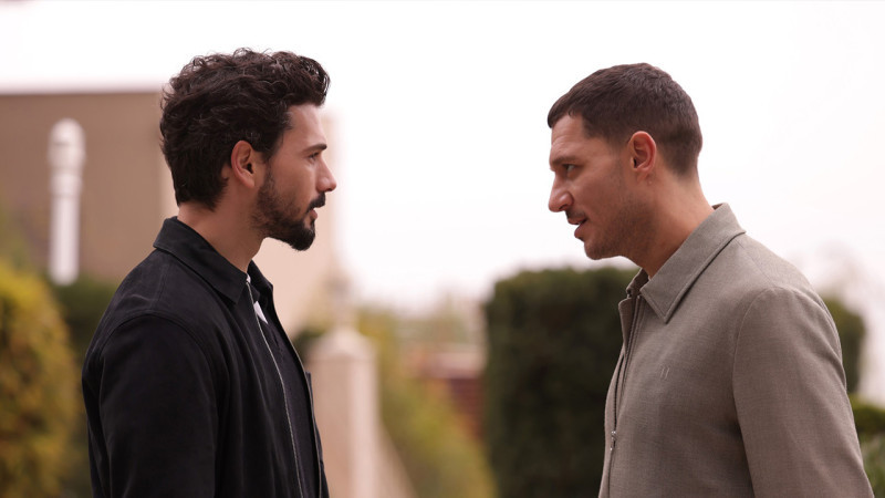 YENİ DİZİ YERALTI DİKKAT VE İLGİYİ ÜZERİNDE TUTUYOR VE TUTMAYA DEVAM..