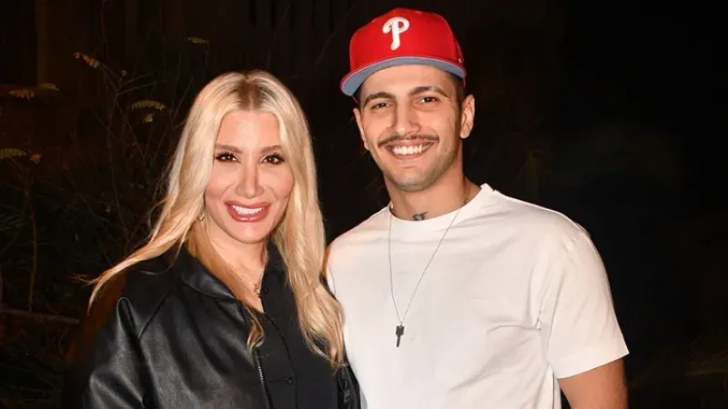 İrem Derici: Anne olmaktan korkuyorum. İşte detaylar.