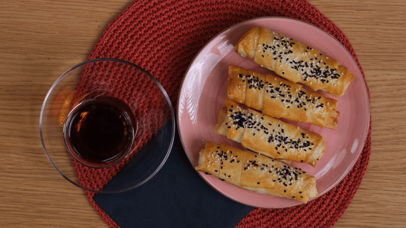 Patatesli börek nasıl yapılır? Püf noktaları ve videolu tarifi.