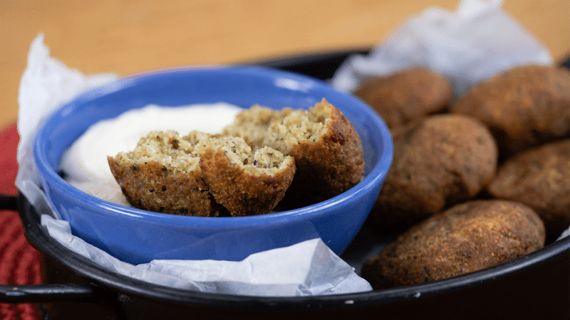 Falafel, dışının çıtırlığı ve içindeki ipek gibi kıvamlı nohut...